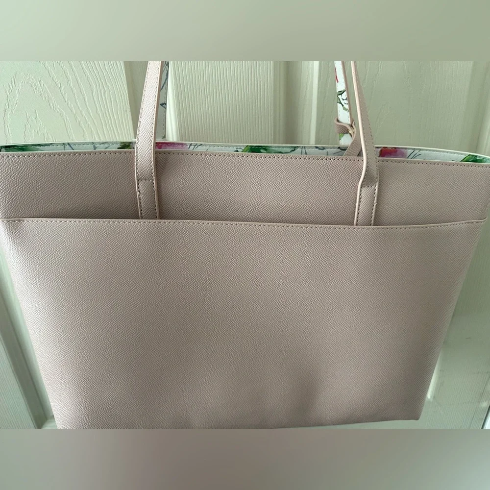 Betsey Johnson bag - Picture 3 of 4